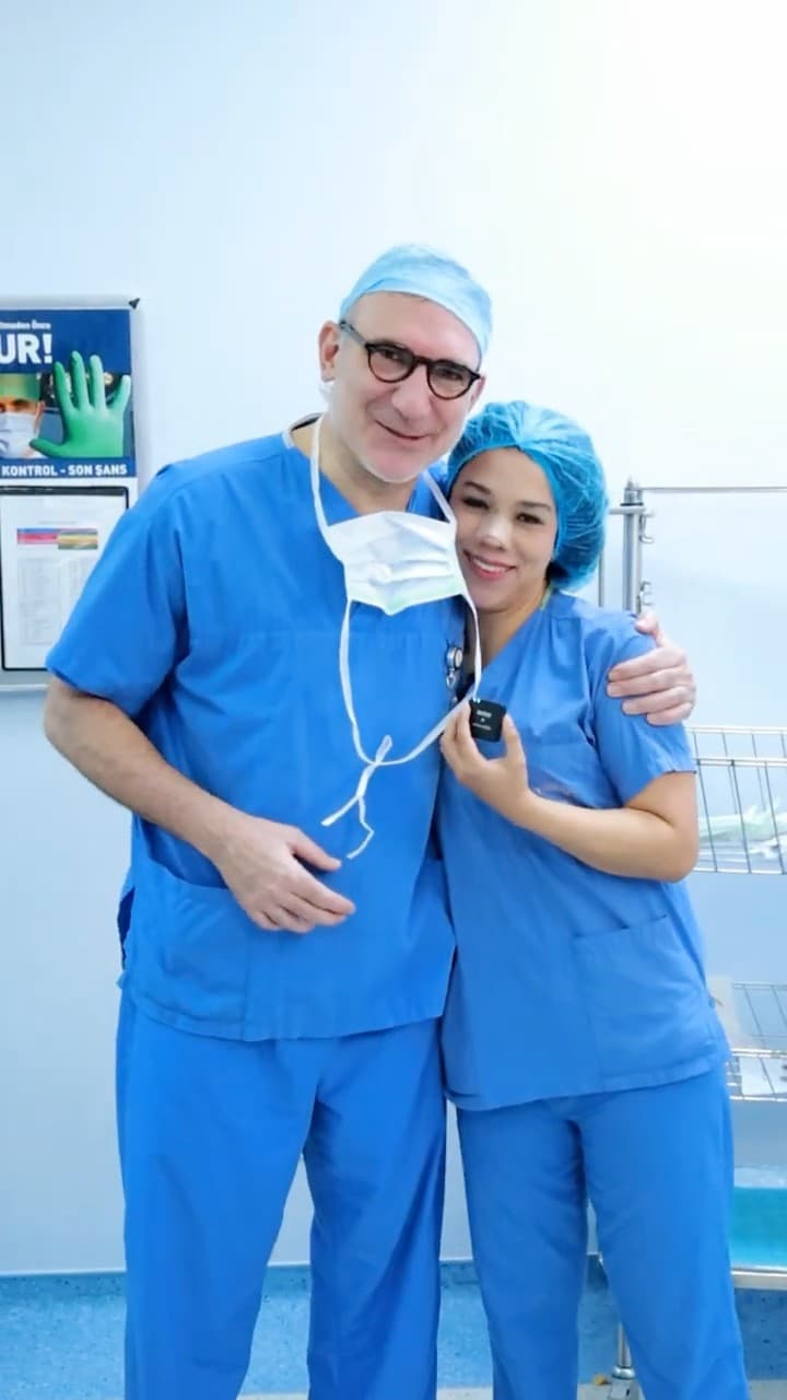 Plastic Surgeon Gets a Teorhinoplasty